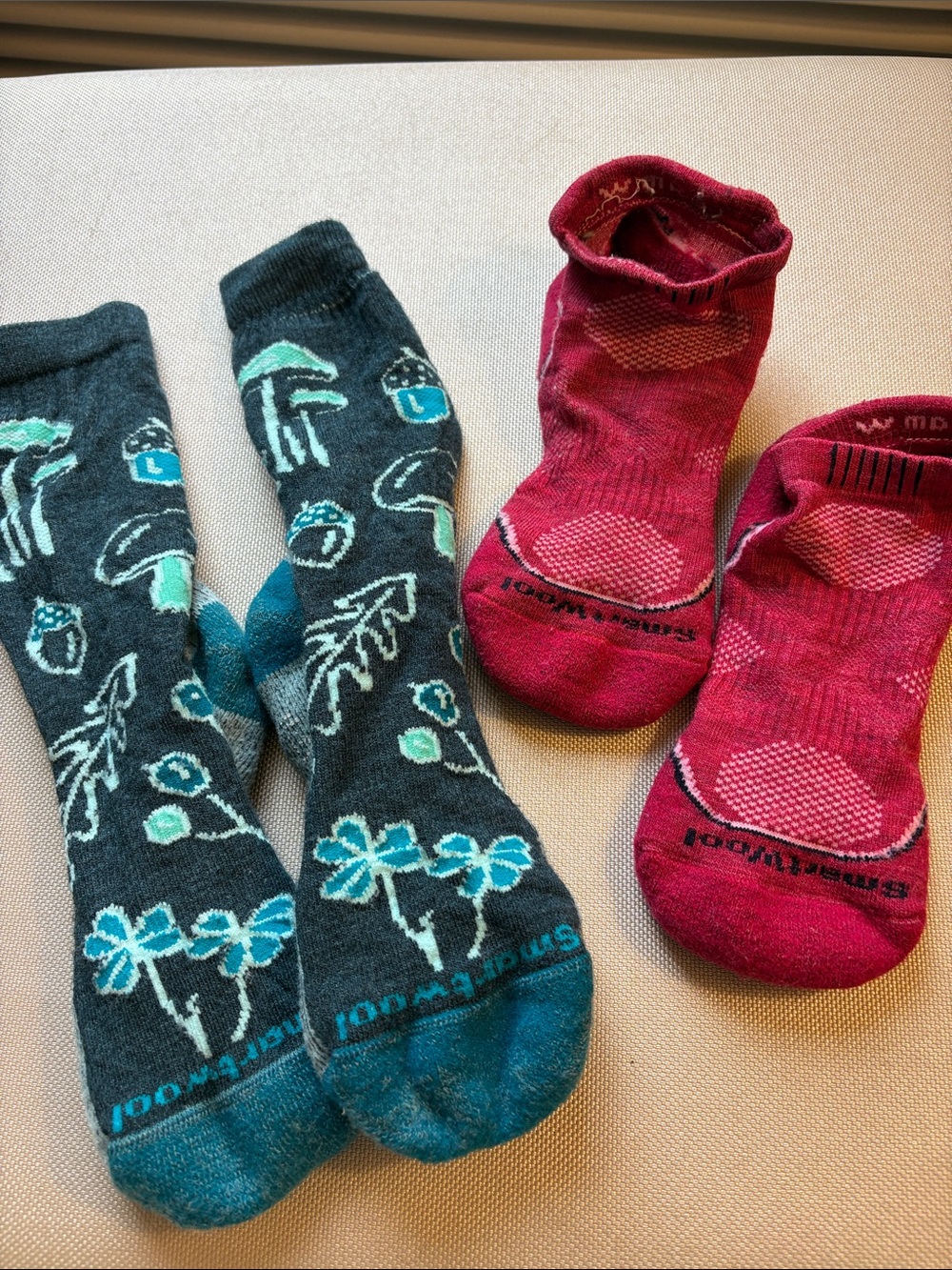 Smartwool merino mushroom Teal Floral Crew Socks & Red No-Show Athletic Socks